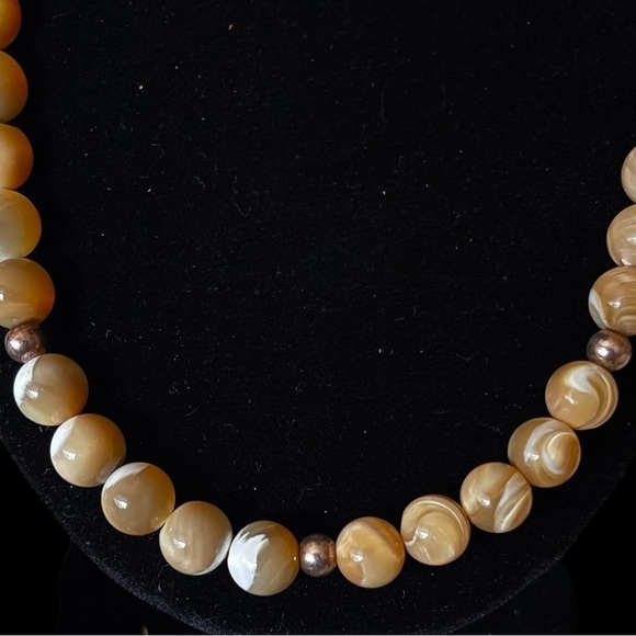 Mother Of Pearl Bead Necklace 19” - Picture 3 of 7